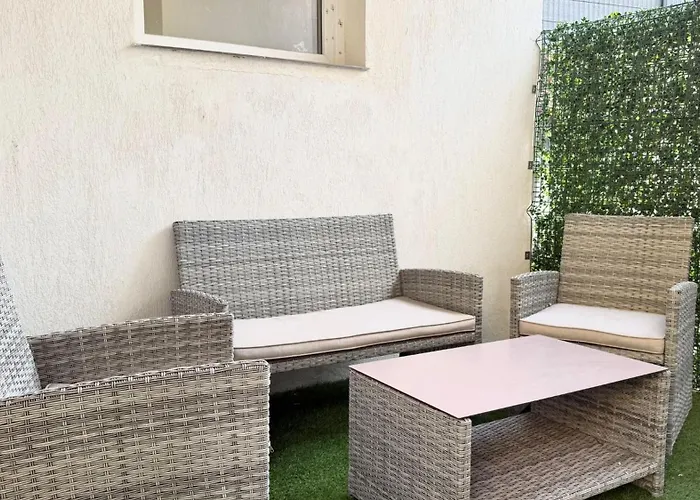 Apartamento Avec Parking Terrasse Et Proche De La Saint-Raphaël